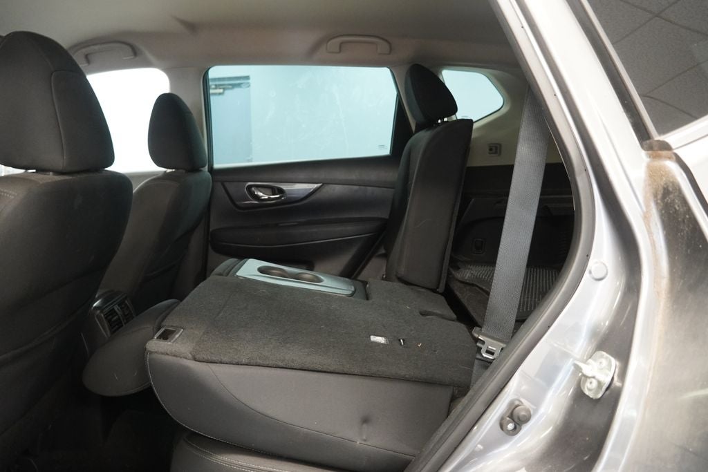 2019 Nissan Rogue SV ( AWD )