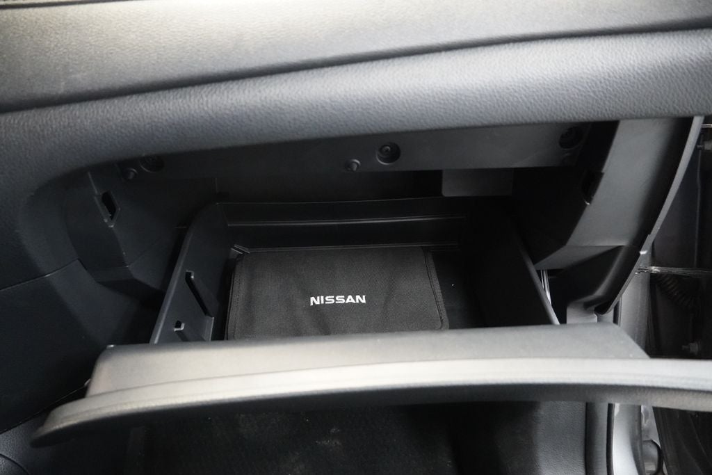 2019 Nissan Rogue SV ( AWD )
