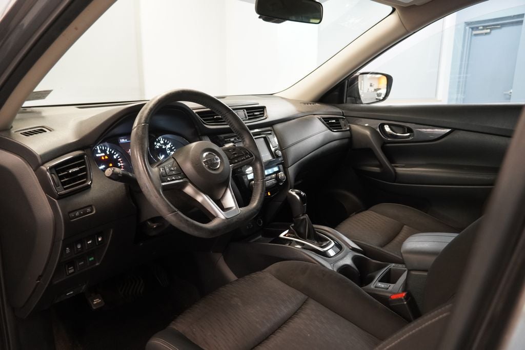 2019 Nissan Rogue SV ( AWD )