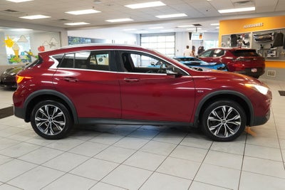 2017 INFINITI QX30 Premium ( AWD )