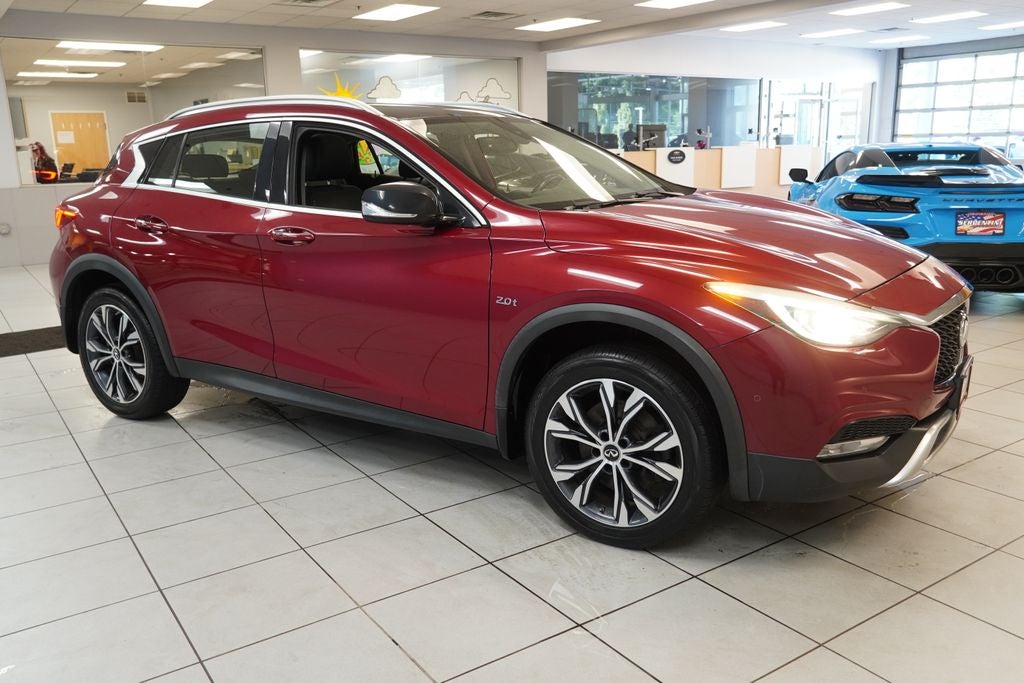 2017 INFINITI QX30 Premium ( AWD )