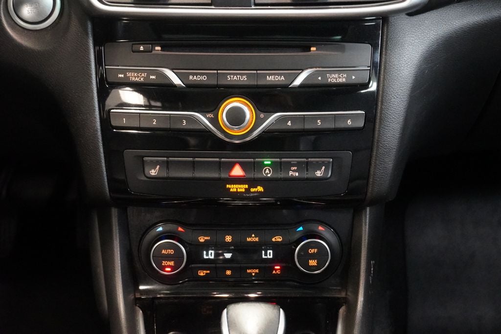 2017 INFINITI QX30 Premium ( AWD )