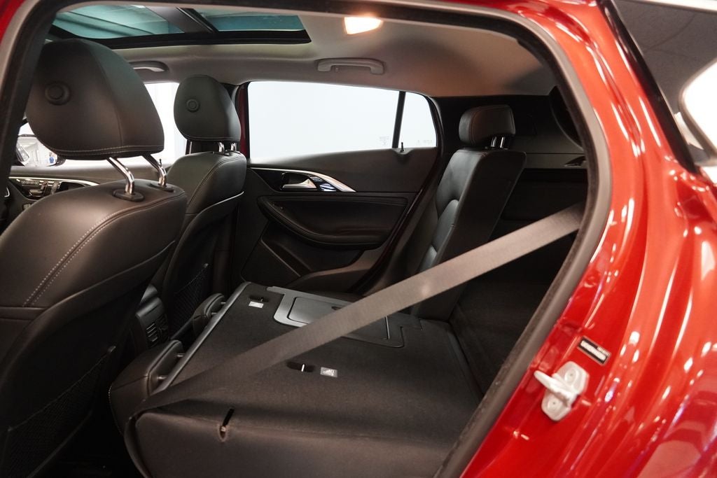 2017 INFINITI QX30 Premium ( AWD )