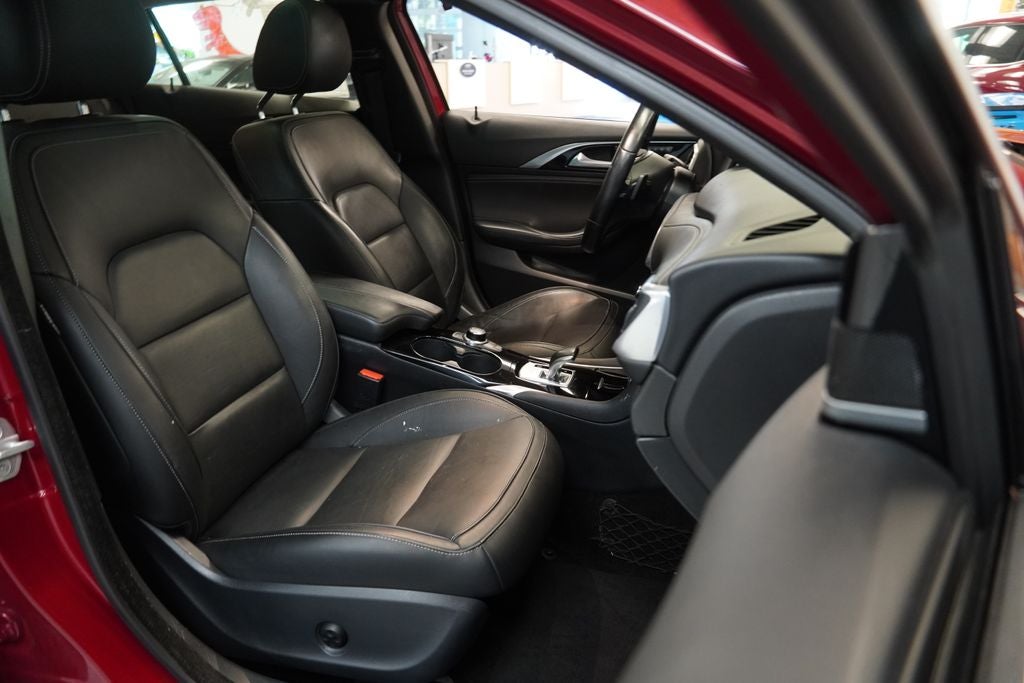 2017 INFINITI QX30 Premium ( AWD )