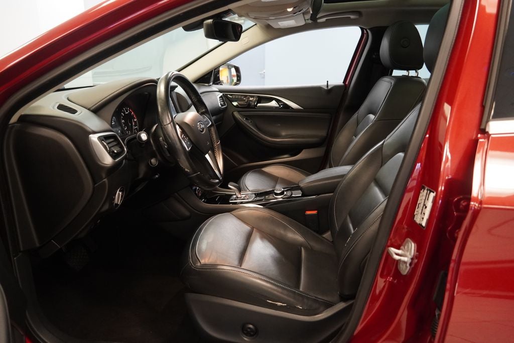 2017 INFINITI QX30 Premium ( AWD )