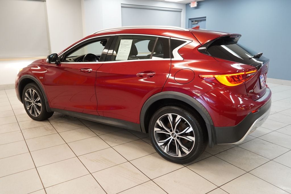 2017 INFINITI QX30 Premium ( AWD )