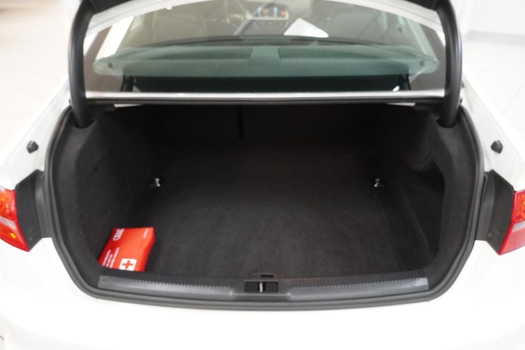 2016 Audi A4 2.0T Premium quattro ( PRE-AUCTION )