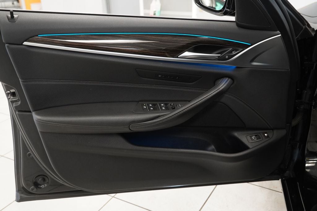 2021 BMW 5 Series 530e iPerformance AWD