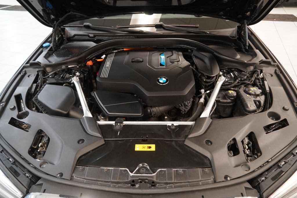2021 BMW 5 Series 530e iPerformance AWD