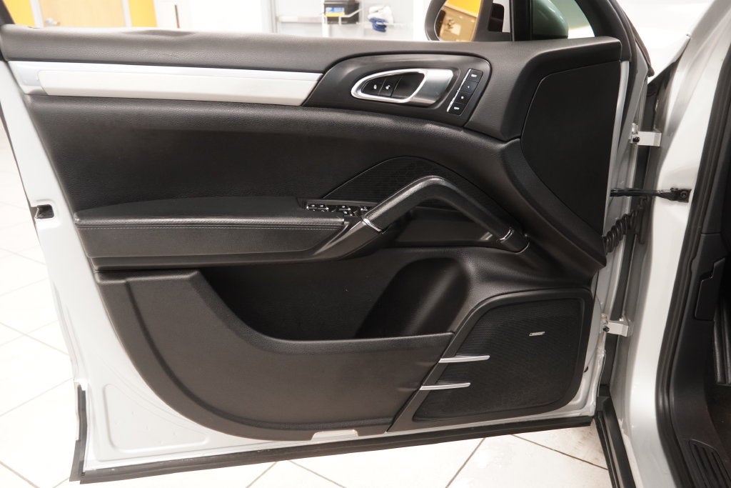 2012 Porsche Cayenne ( AWD ) ( PRE-AUCTION ) SPECIAL