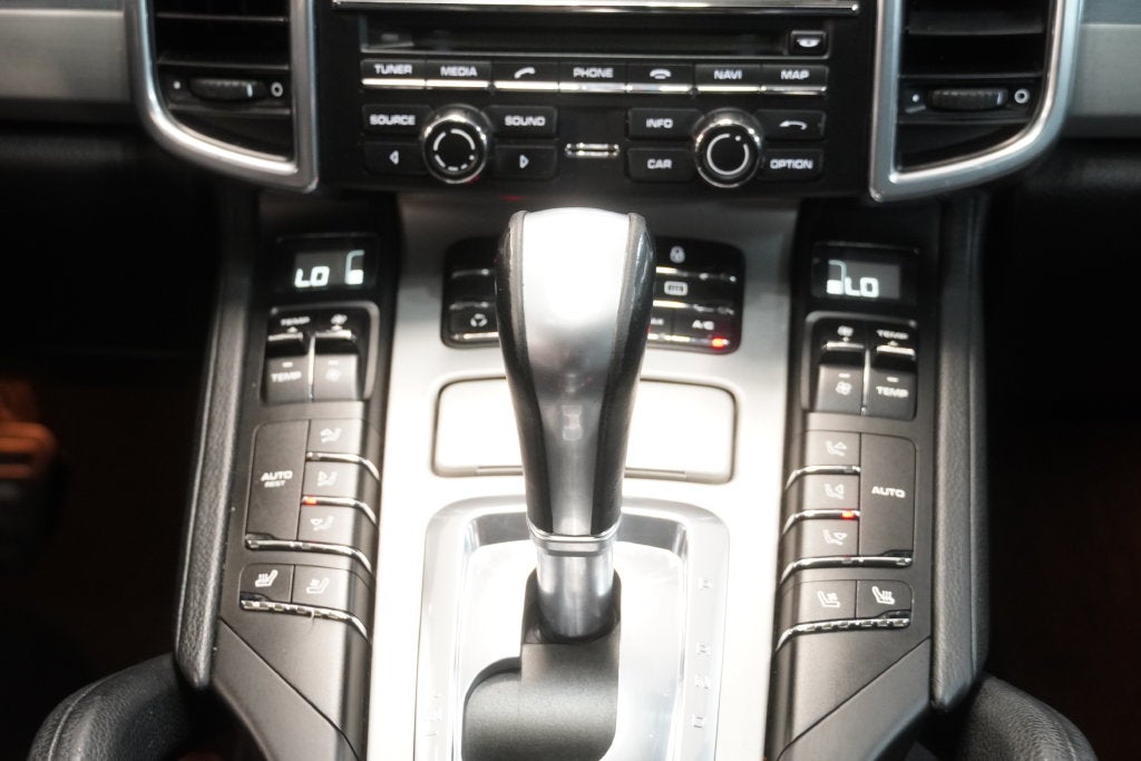 2012 Porsche Cayenne ( AWD ) ( PRE-AUCTION ) SPECIAL