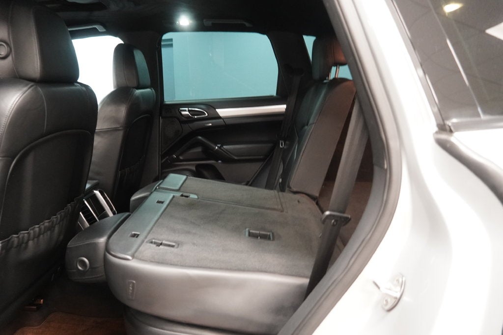 2012 Porsche Cayenne ( AWD ) ( PRE-AUCTION ) SPECIAL