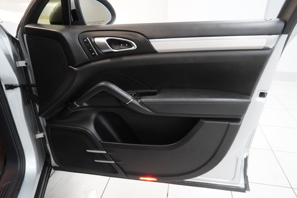 2012 Porsche Cayenne ( AWD ) ( PRE-AUCTION ) SPECIAL
