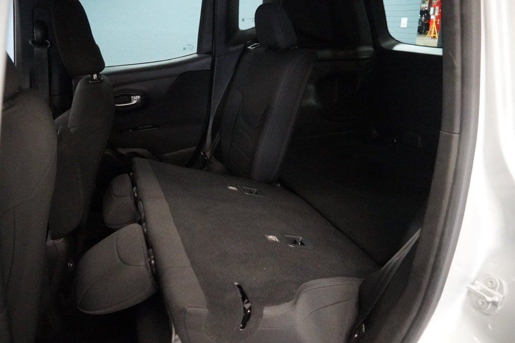 2021 Jeep Renegade Latitude ( 4WD )