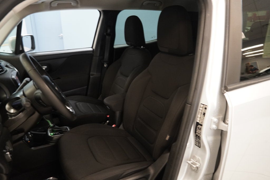 2021 Jeep Renegade Latitude ( 4WD )