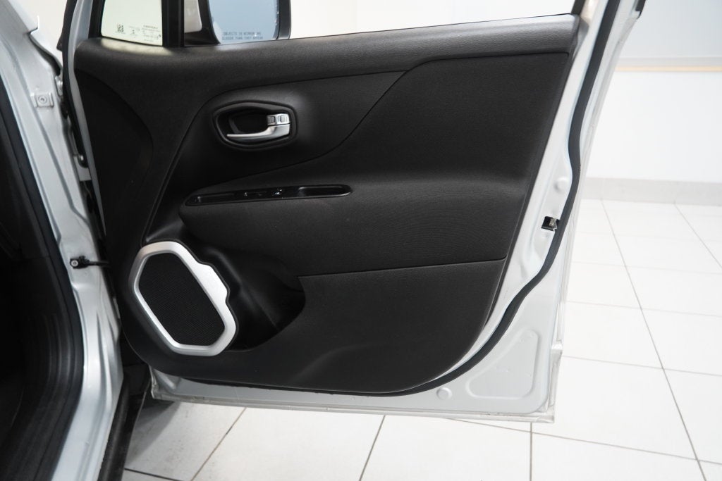 2021 Jeep Renegade Latitude ( 4WD )