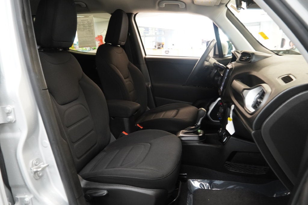 2021 Jeep Renegade Latitude ( 4WD )