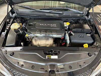 2016 Chrysler 200 S