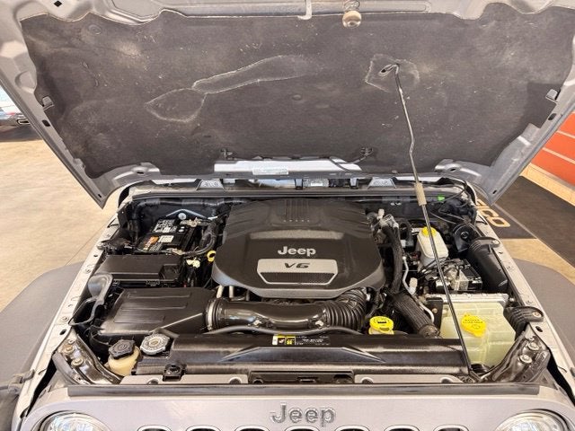 2017 Jeep Wrangler Unlimited Sahara STICK SHIFT 1-OWNER