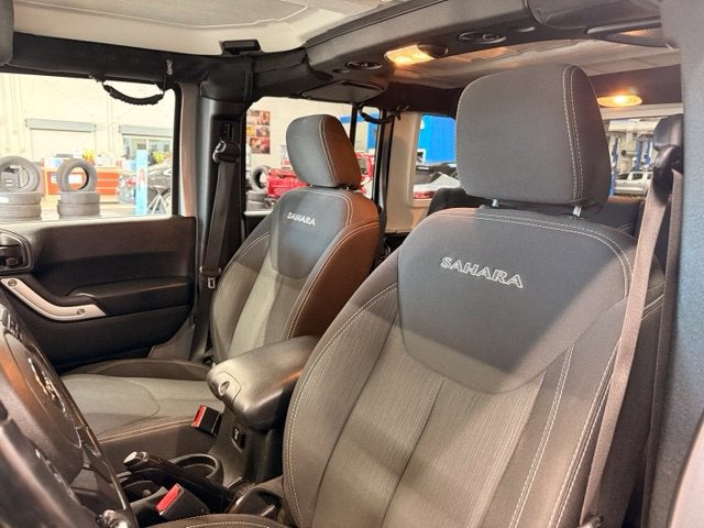 2017 Jeep Wrangler Unlimited Sahara STICK SHIFT 1-OWNER