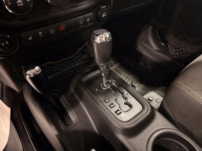 2015 Jeep Wrangler Unlimited Sahara w/ REMOTE START