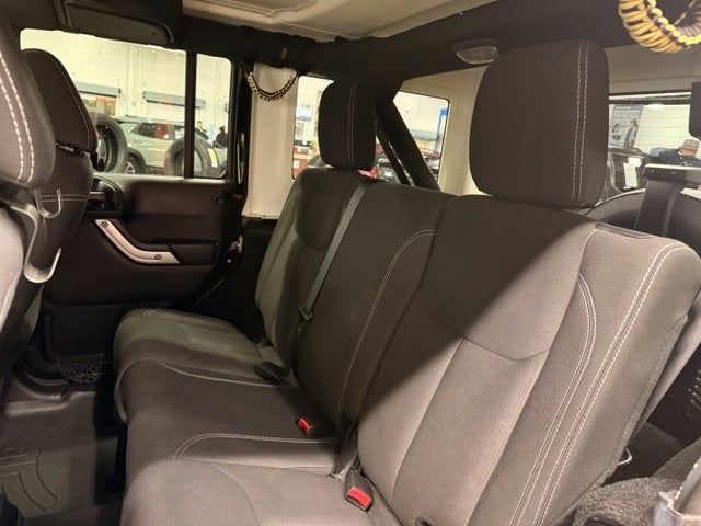 2015 Jeep Wrangler Unlimited Sahara w/ REMOTE START