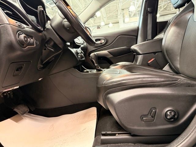 2019 Jeep Cherokee Latitude Plus AWD w/ Remote Start