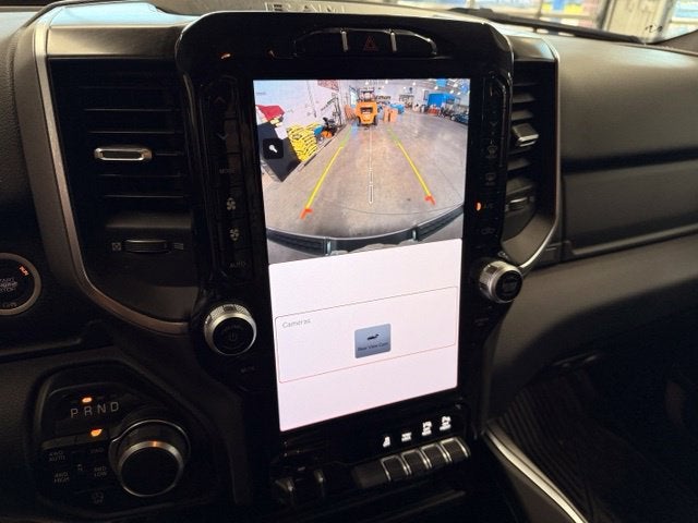 2024 RAM 1500 Big Horn/Lone Star 5.7L Hemi V8 w/ Blind Spot Alert