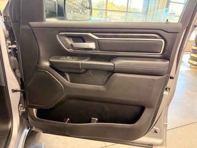 2024 RAM 1500 Big Horn/Lone Star 5.7L Hemi V8 w/ Blind Spot Alert
