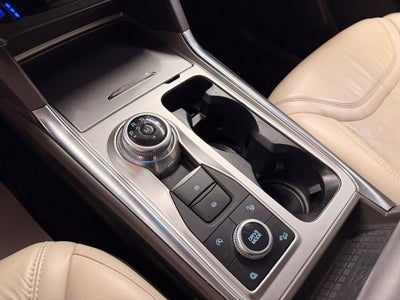 2020 Ford Explorer Platinum w/ Blind Spot Alert