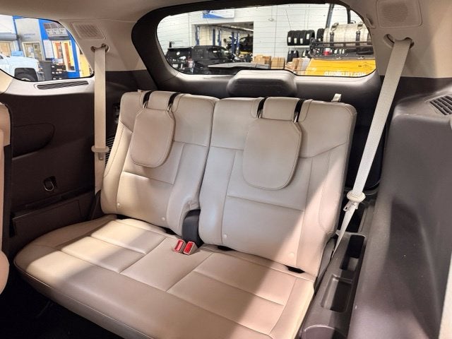 2020 Ford Explorer Platinum w/ Blind Spot Alert