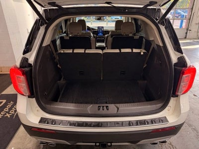 2020 Ford Explorer Platinum w/ Blind Spot Alert