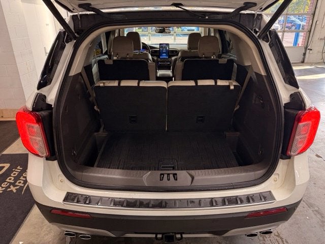 2020 Ford Explorer Platinum w/ Blind Spot Alert