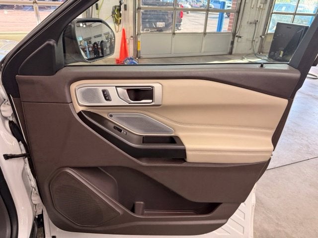 2020 Ford Explorer Platinum w/ Blind Spot Alert