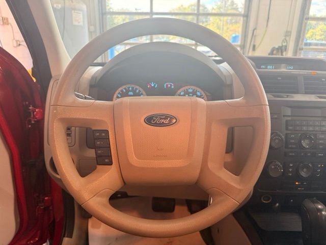 2010 Ford Escape XLS