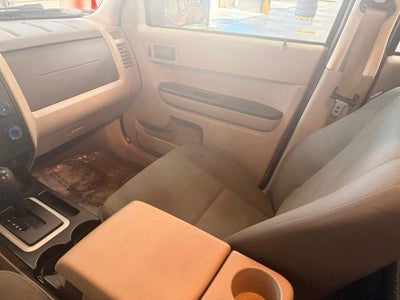 2010 Ford Escape XLS