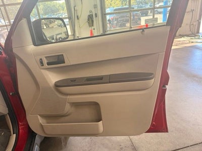 2010 Ford Escape XLS