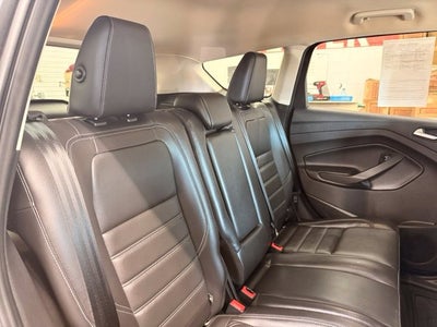 2017 Ford Escape Titanium 4x4 w/ Collision Alert