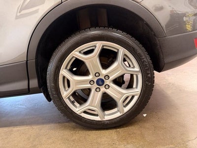 2017 Ford Escape Titanium 4x4 w/ Collision Alert