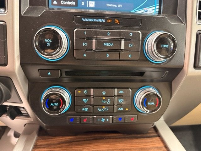 2017 Ford F-150 Lariat w/ BLIND SPOT ALERT