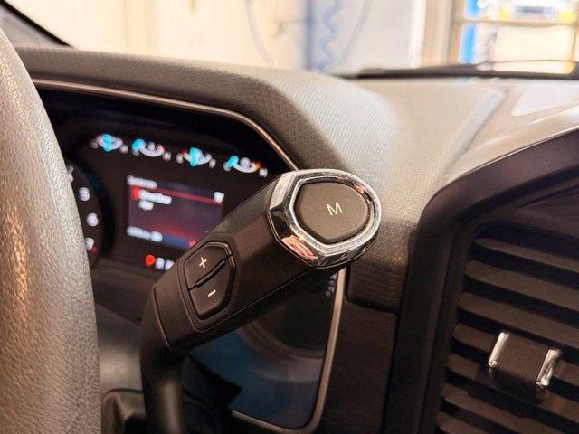 2022 Ford F-150 XL w/ Navigation