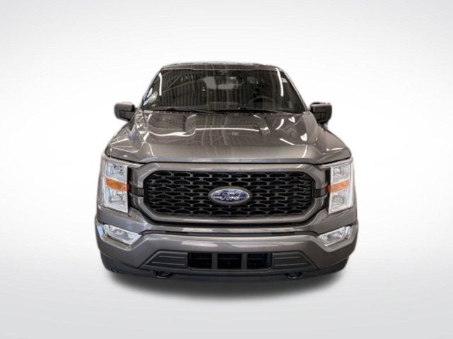 2022 Ford F-150 XL w/ Navigation