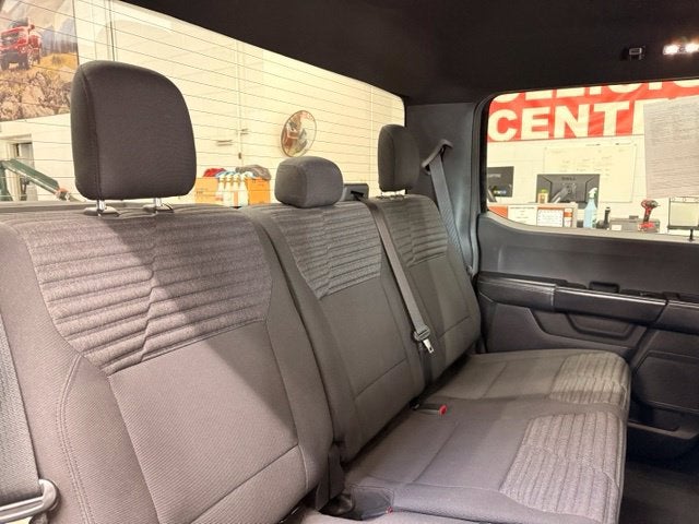 2022 Ford F-150 XL w/ Navigation