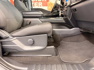 2022 Ford F-150 XL w/ Navigation