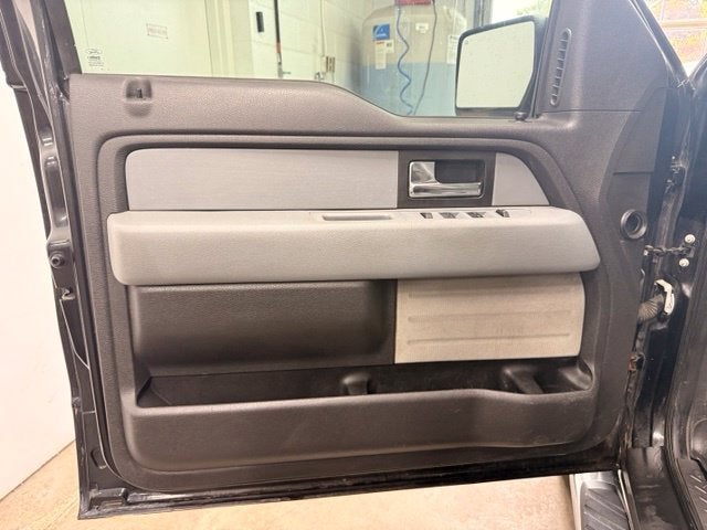 2014 Ford F-150 Limited w/ PARK ASSIST