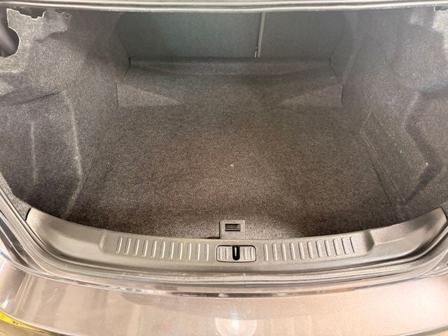 2013 Chevrolet Malibu LS 1LS