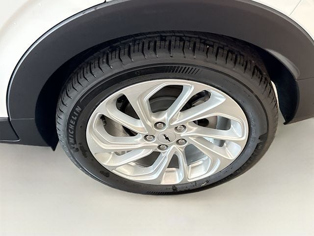 2027 Chevrolet Bolt EV LT