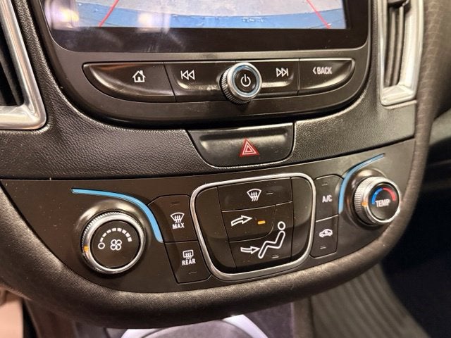 2017 Chevrolet Malibu LT w/ Bluetooth