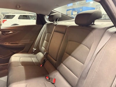 2017 Chevrolet Malibu LT w/ Bluetooth