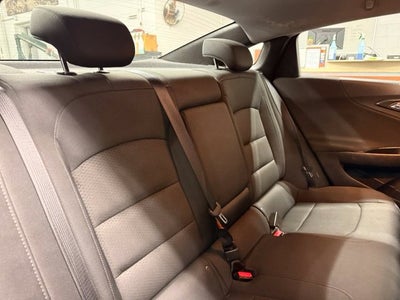 2017 Chevrolet Malibu LT w/ Bluetooth